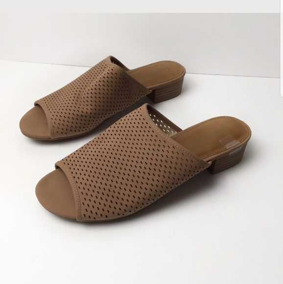 Francesca Shoes - NWOB Francesca’s Tan Cache Perforated Mule Slide